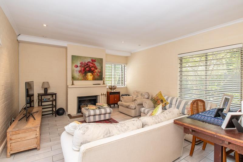 To Let 3 Bedroom Property for Rent in Constantia Western Cape